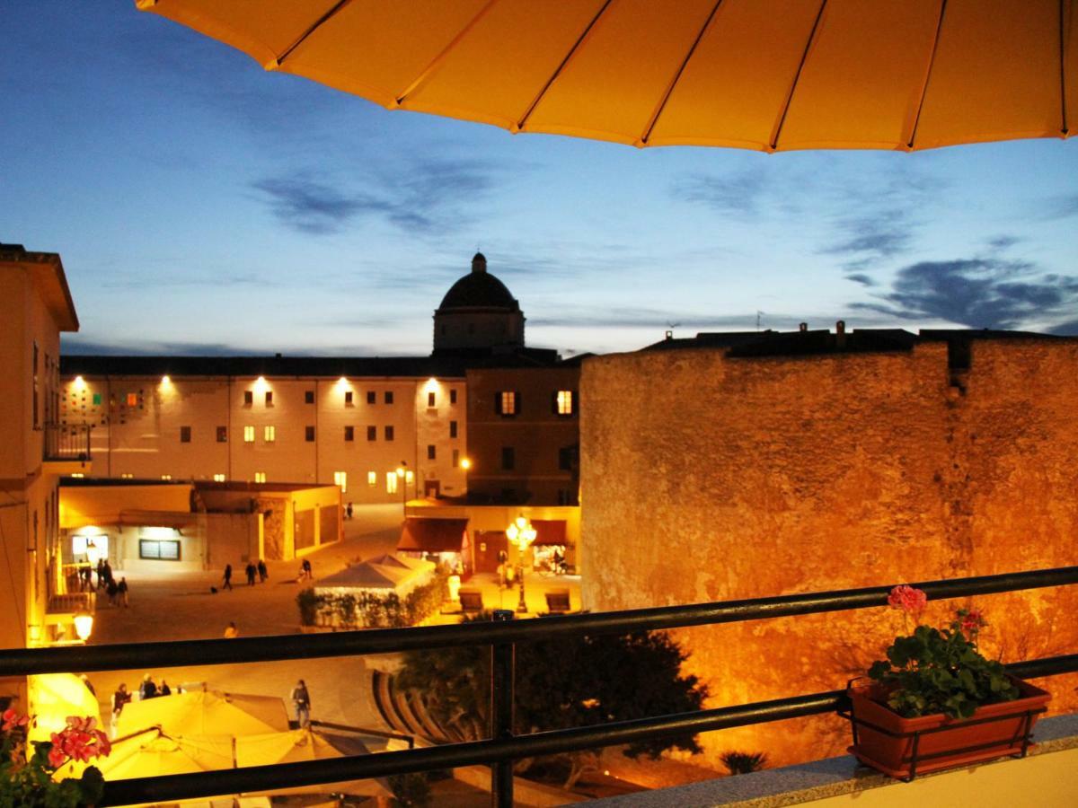 Aqui Bed & Breakfast Alghero Bagian luar foto