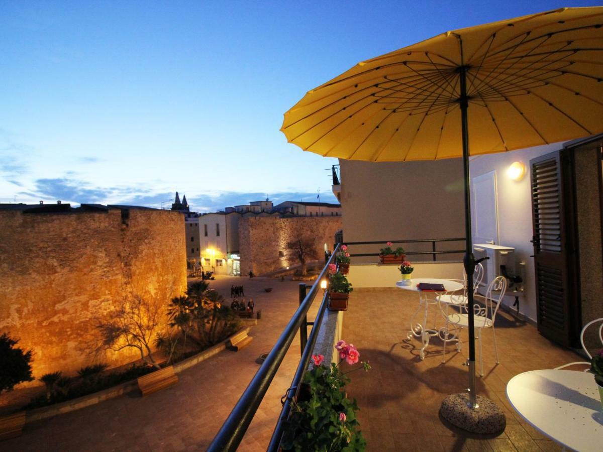 Aqui Bed & Breakfast Alghero Bagian luar foto